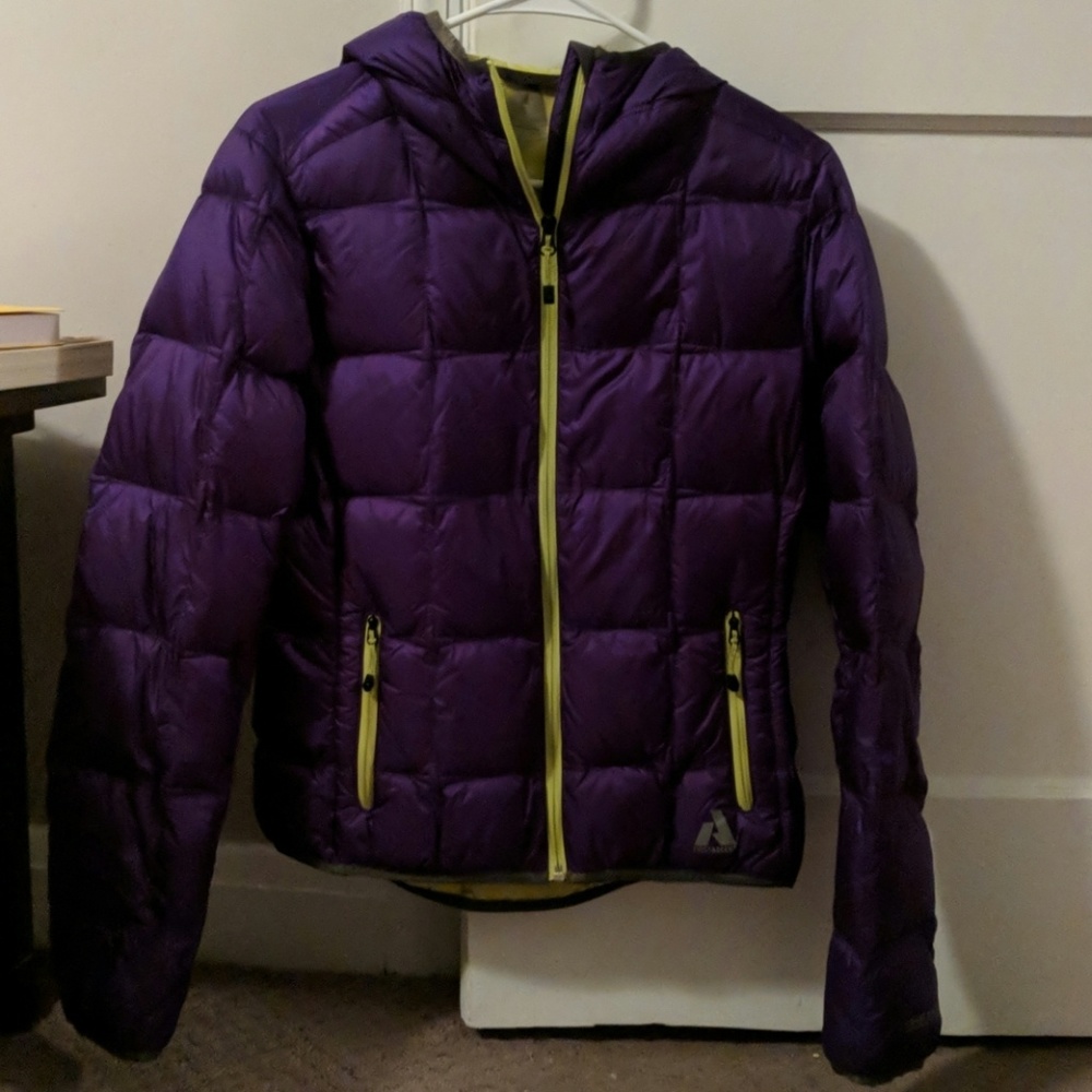 Eddie Bauer lightweight women' packable down